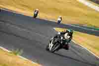 Evening Low_Mid Group Black Bikes